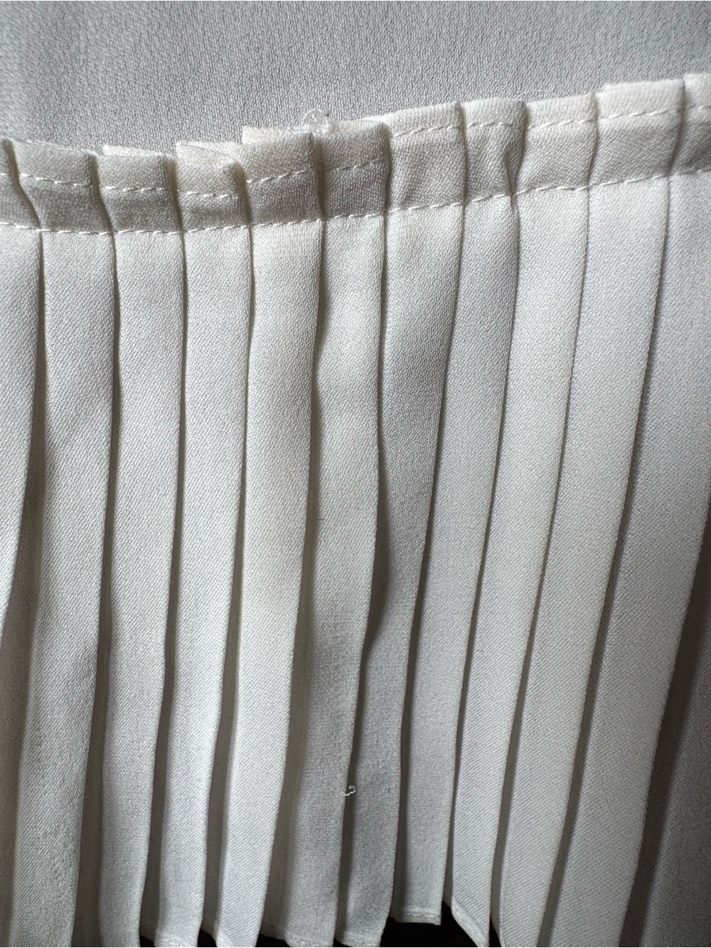 Rebecca Taylor Penelope Cream V-Neck Pleated-Hem Silk Tank Size 4 - Picture 9 of 9